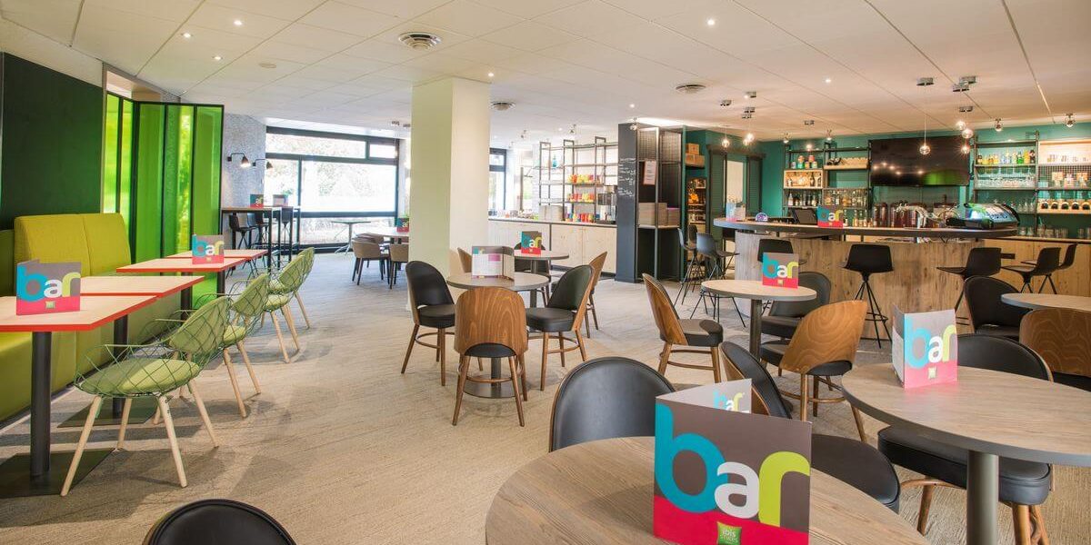 bar-hotel-ibis-styles-tours-sud (1)