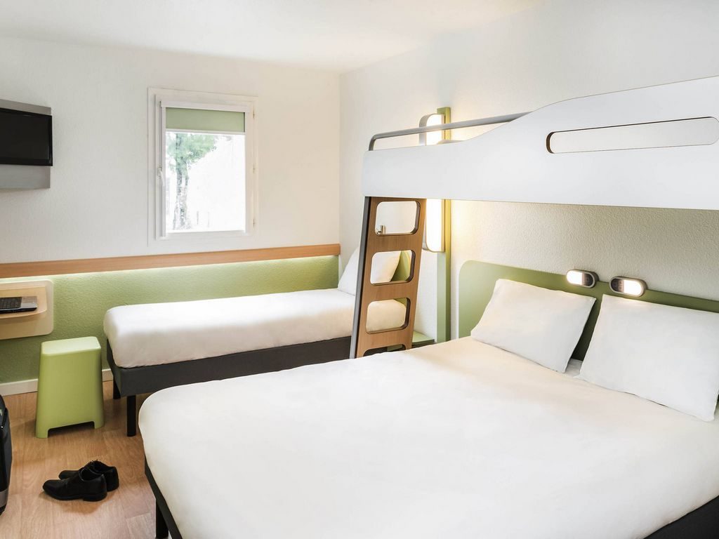 chambre-famille-4-personnes-hotel-ibis-budget-saint-herblain