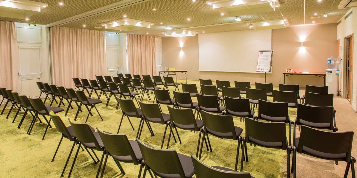 salle-conferences-hotel-ibis-styles-tours-sud (1)