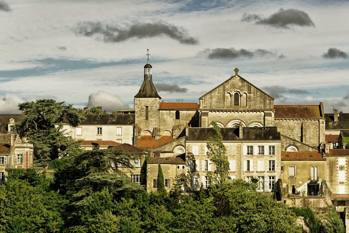 Les Plus Belles Balades Autour De Poitiers