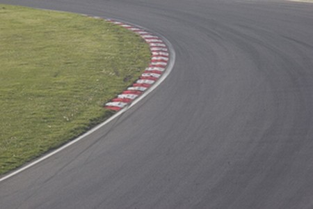 Le circuit automobile du Val de Vienne : les Deux Arbres - Idées