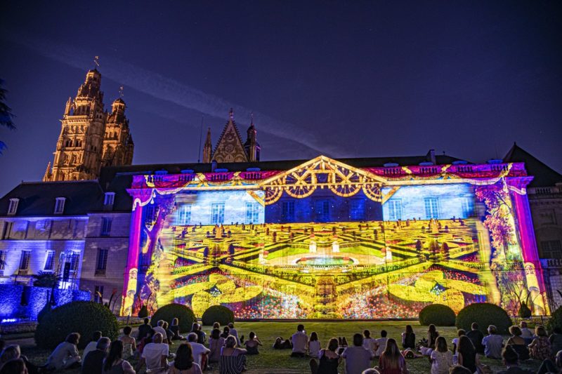 nuits renaissance projections lumieres tours